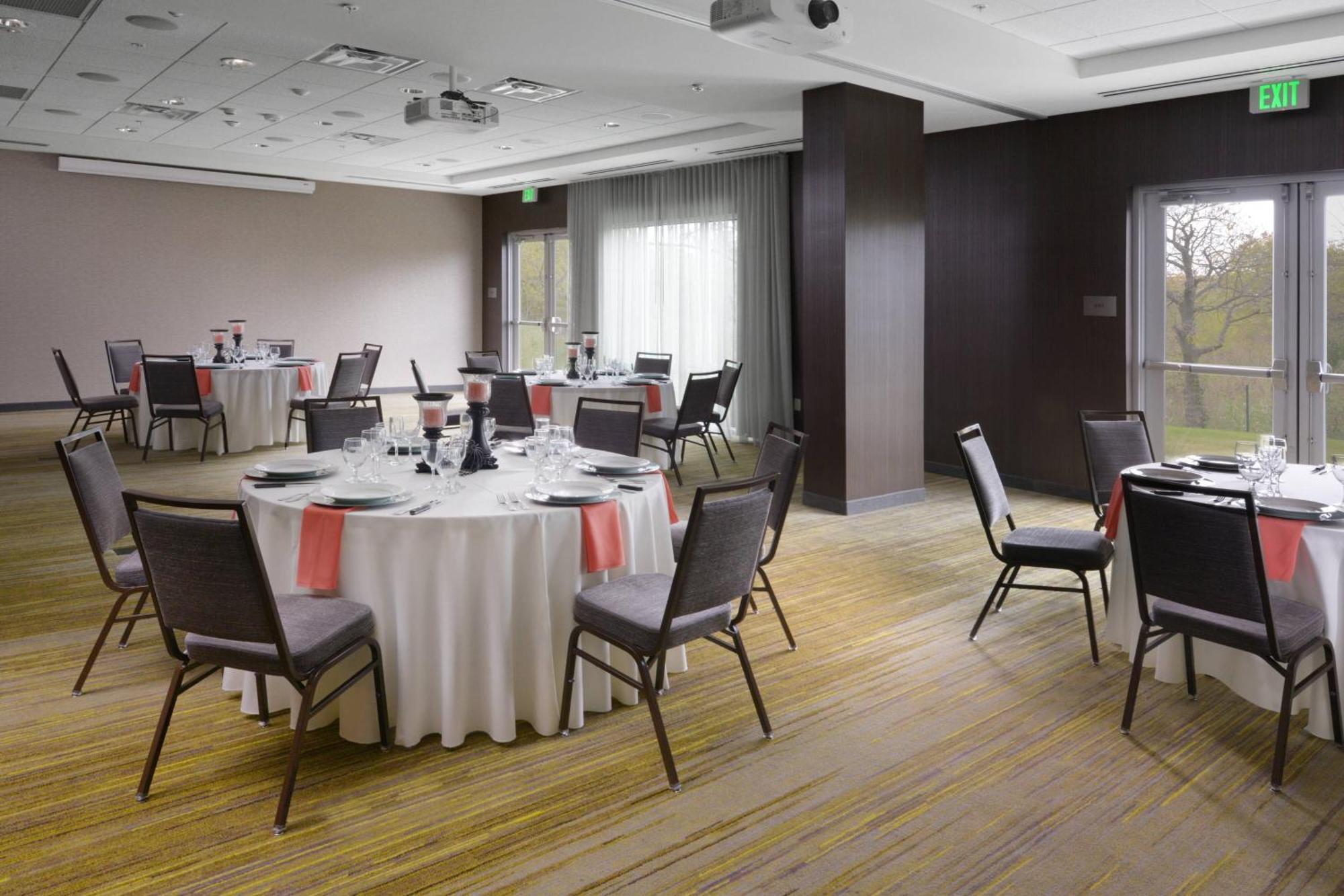 Courtyard By Marriott Dallas Plano/The Colony Zewnętrze zdjęcie
